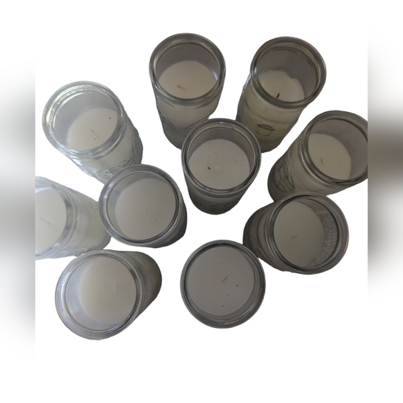 Got Mosquito? 1 (one) Coleman Citronella Candle Burns for 70+ Hours. - Picture 3 of 6